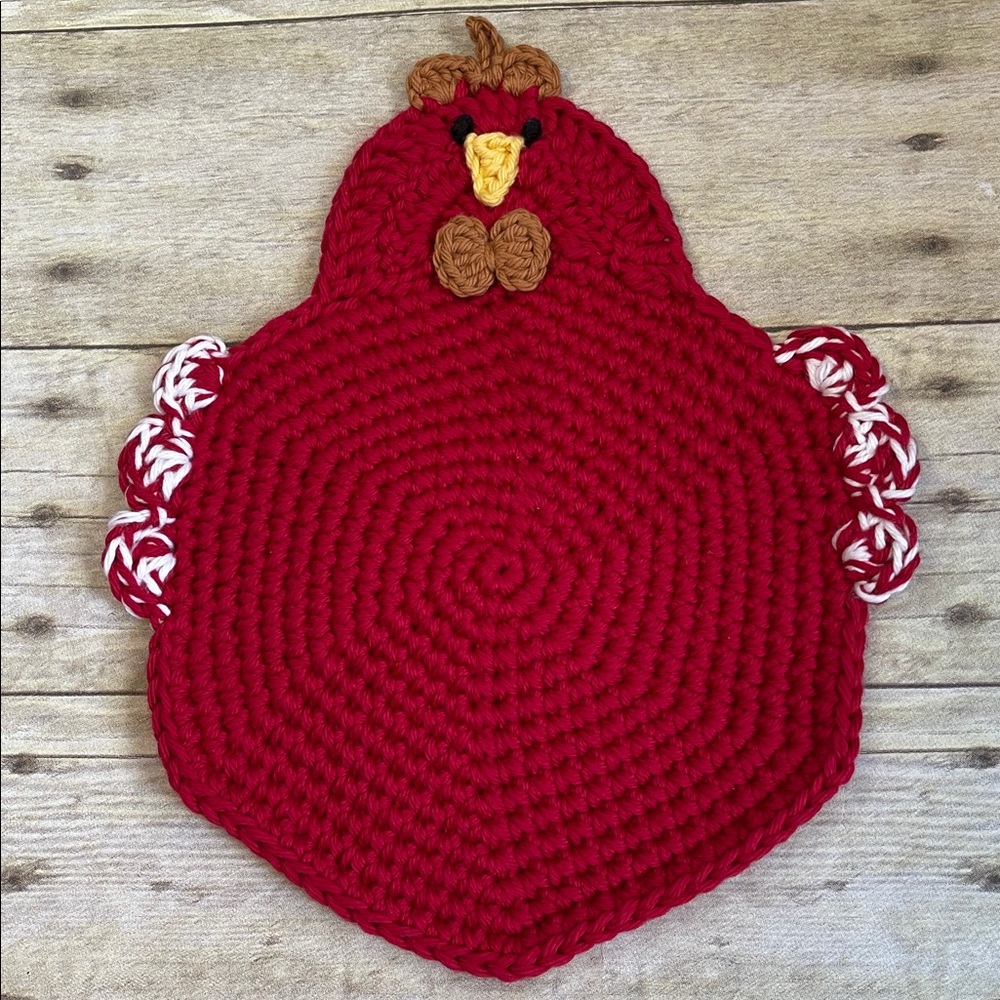 NWOT Hand Crafted Crochet Chicken Hot Pad/Trivet Red